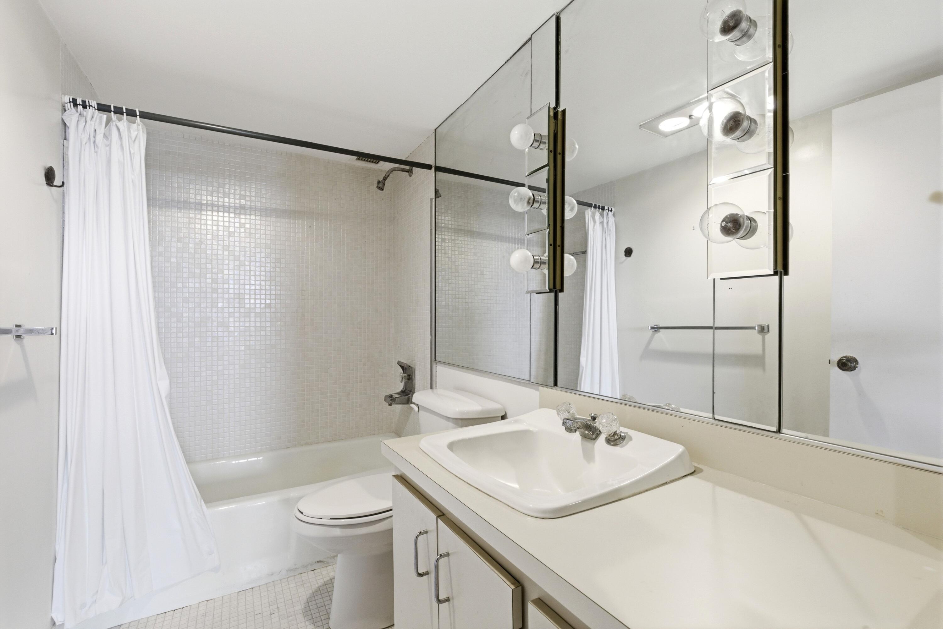 MARINE TOWER CONDO - Residential
