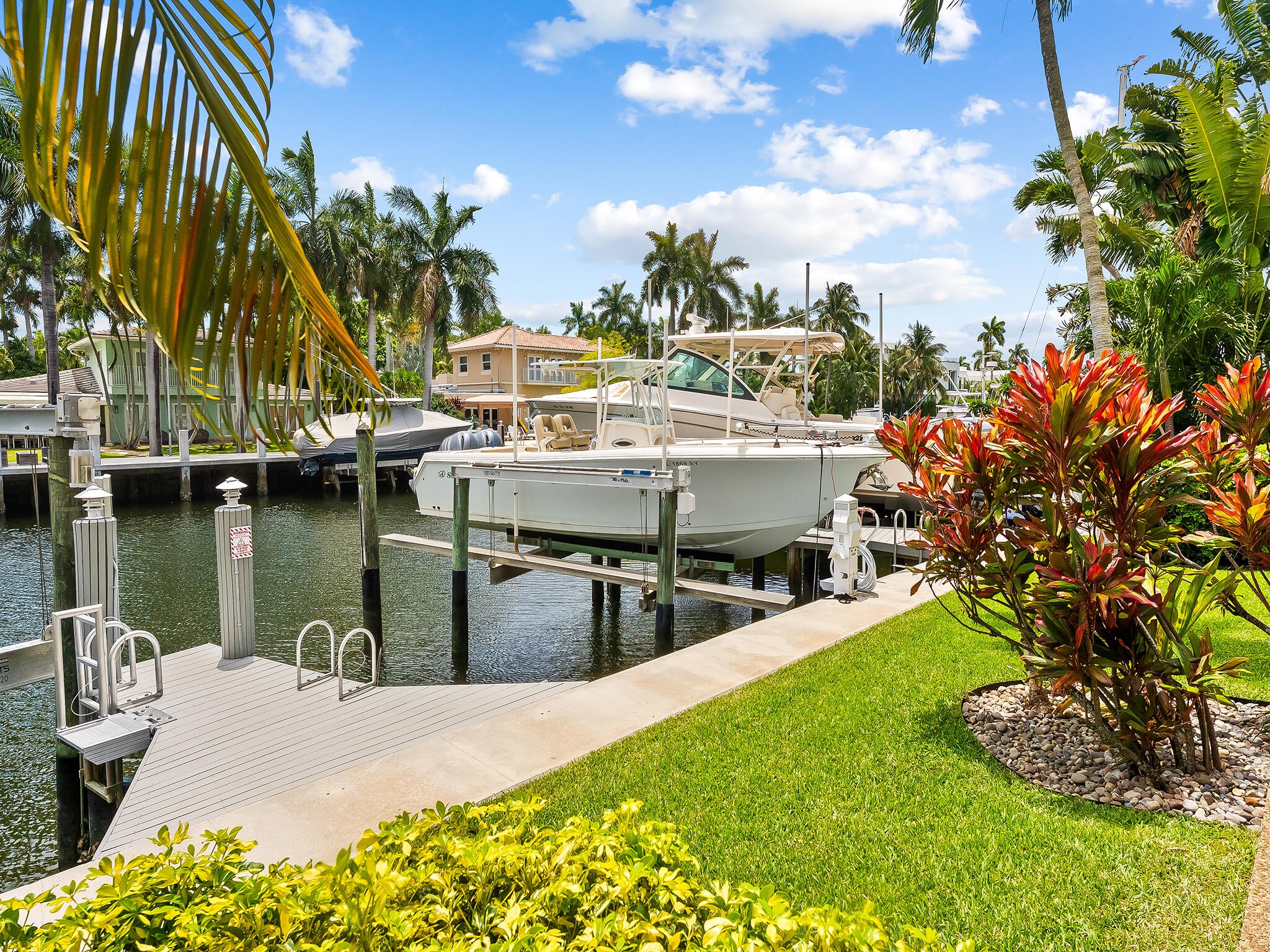 76 Isle Of Venice Drive G