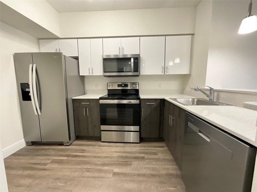 ONLY $1500 DEPOSIT!**FAST & EASY MOVE IN**LARGE FRIENDLY PETS ARE OK!**Spacious split layout with huge living area Located just min from Miami International Airport, FIU and several prominent shopping destinations, including world famous Dolphin Mall. Royal Palms is located in the heart of Greater Miami and is an enduring example of rental living at its finest. The resort-like amenities, including an oversized pool with water features, separate kiddie pool and expansive sundeck, mean total relaxation and comfort are the order of the day.