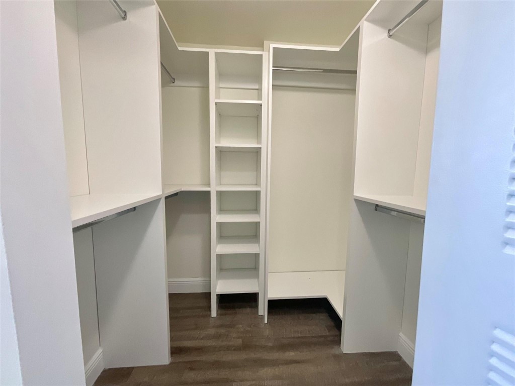 ROYAL PALMS - Residential Lease