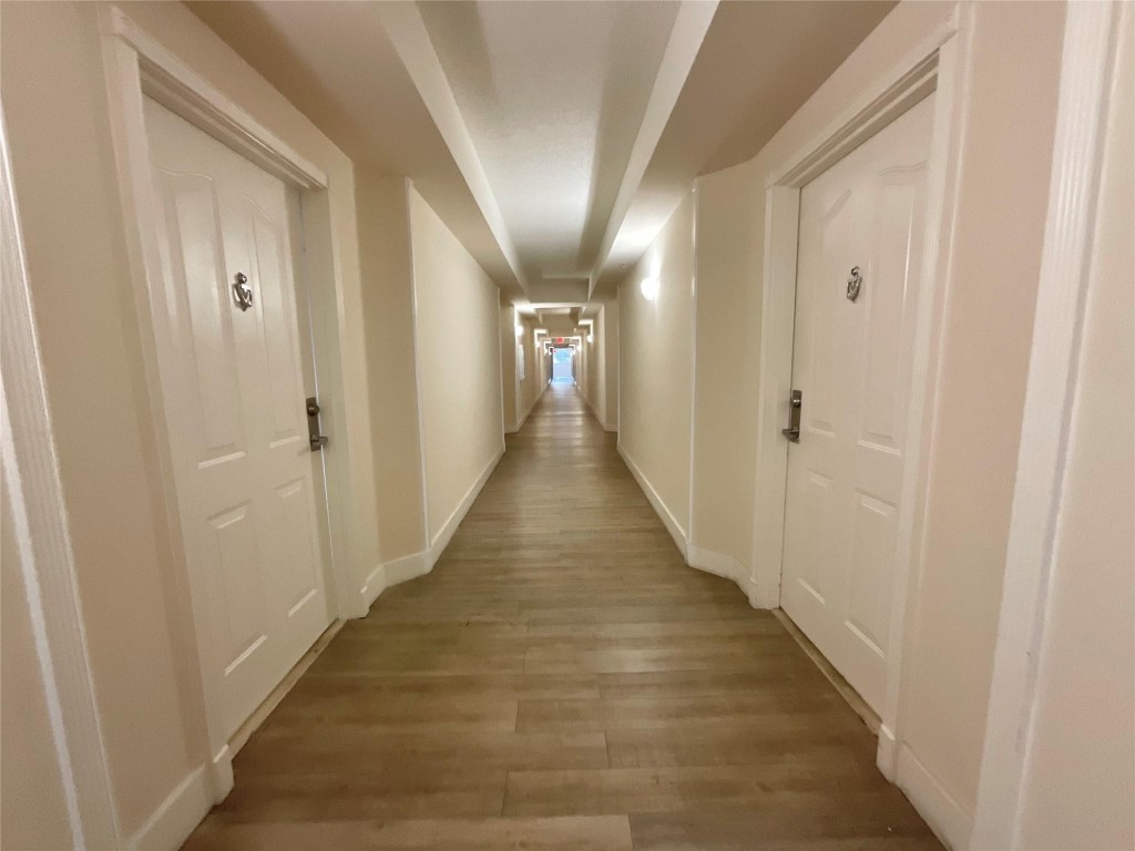 ROYAL PALMS - Residential Lease