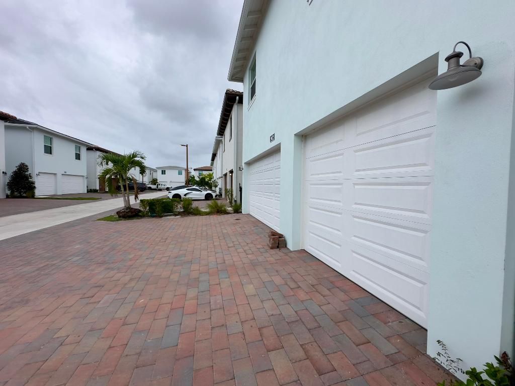 Photo of 5052 Grandiflora Road #Casita, Palm Beach Gardens, FL 33418 (MLS # R10943855)