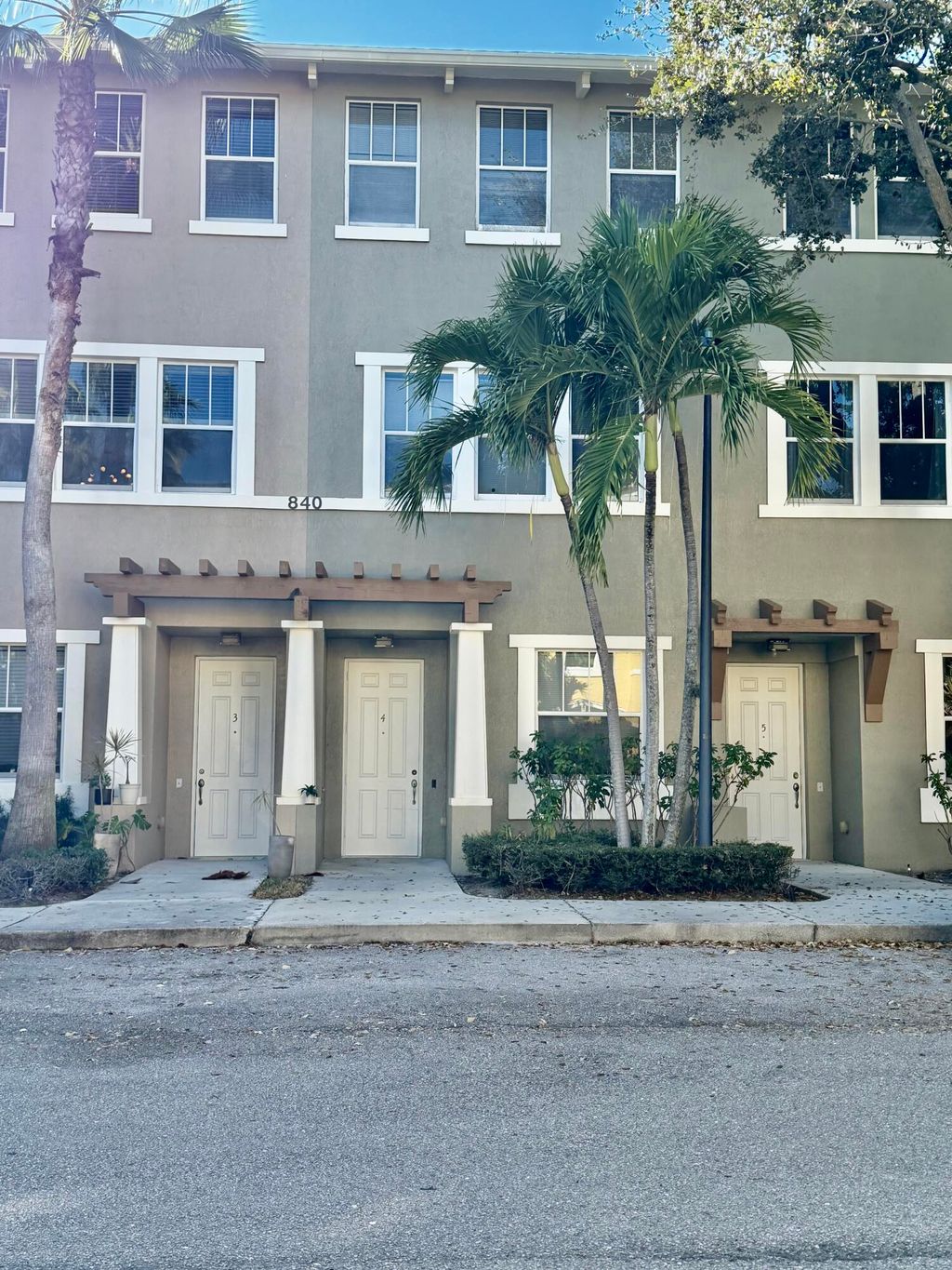 Photo of 840 Marina Del Ray Lane #4, West Palm Beach, FL 33401 (MLS # B26011572)