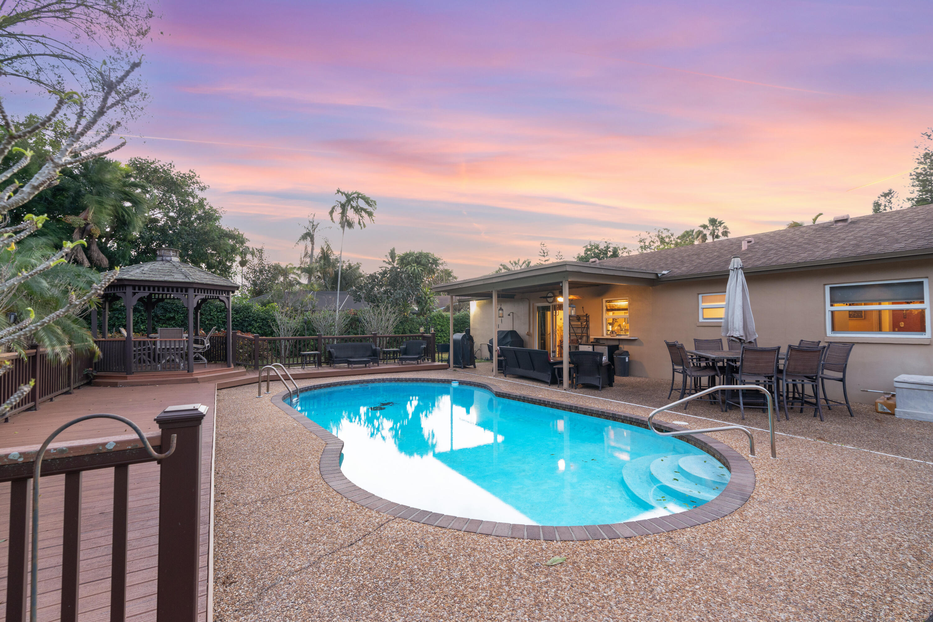 SANDALFOOT COVE SEC 2 - Residential