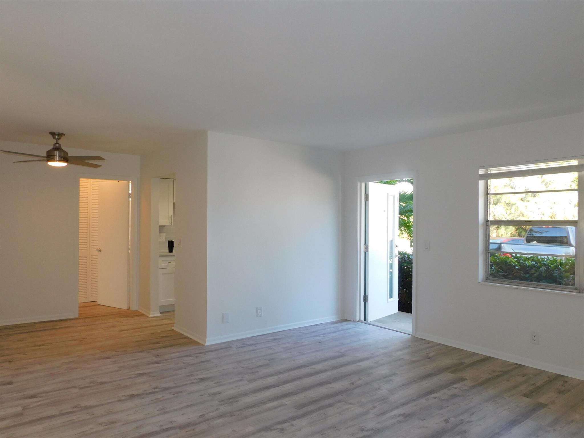 640 SE 2nd Avenue 101
