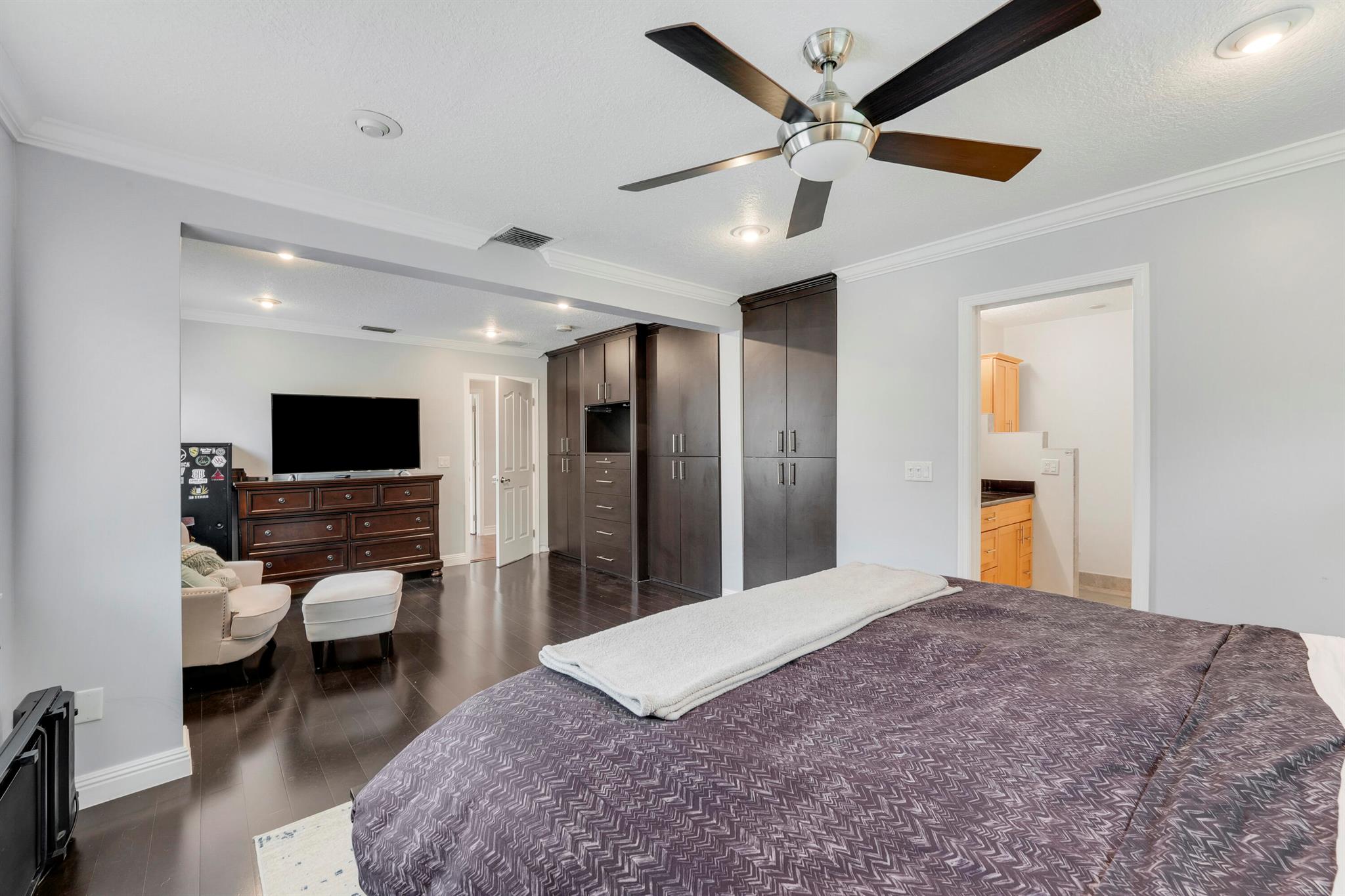 SANDALFOOT ESTATES EAST - Residential