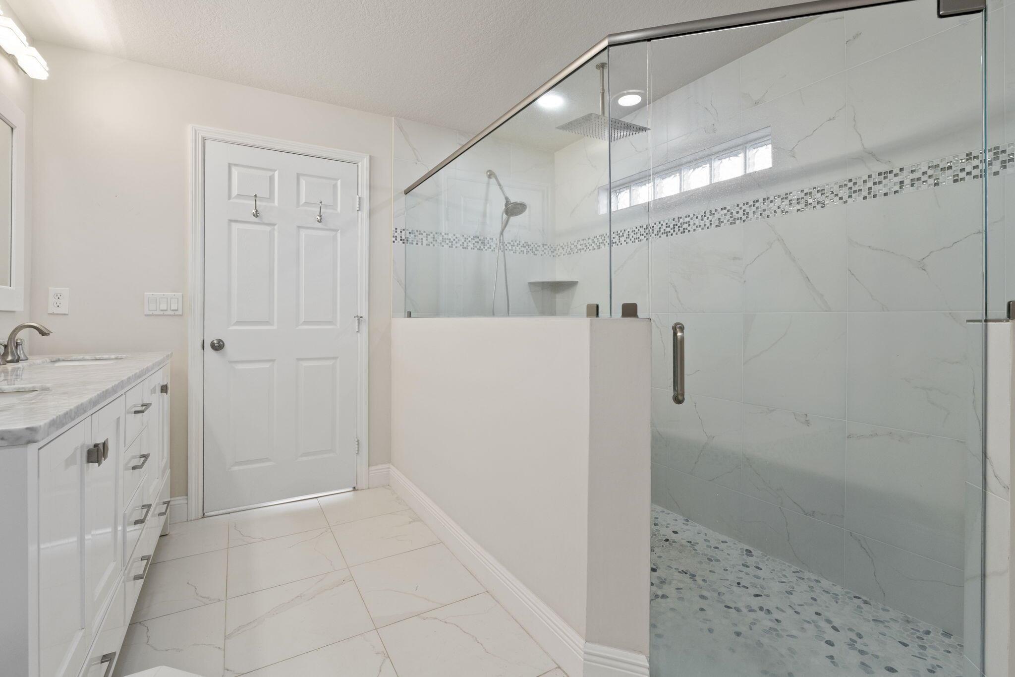 INDIAN GROVES - Residential