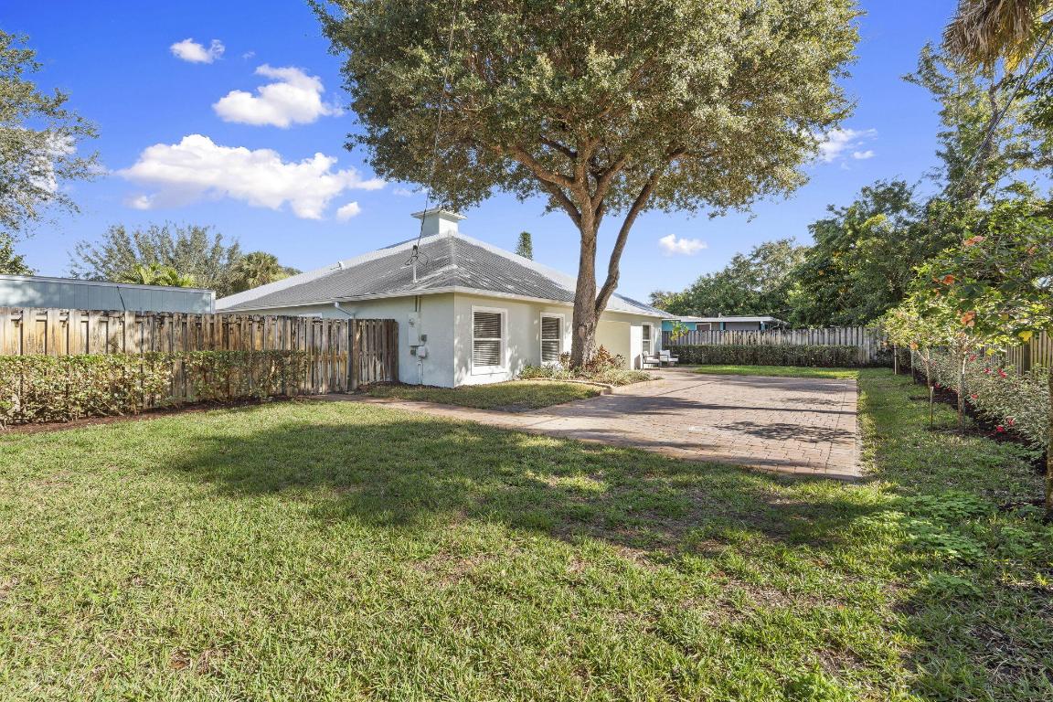 INDIAN GROVES - Residential