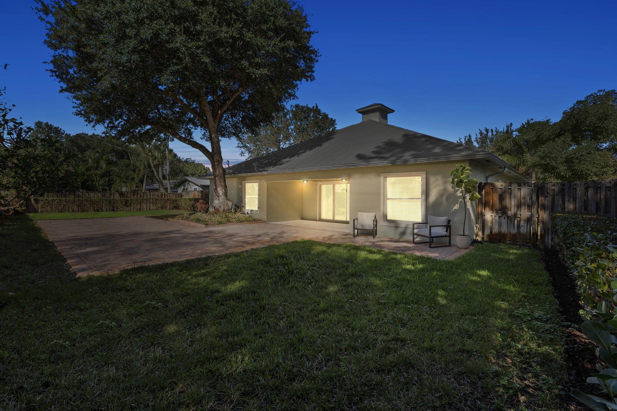 INDIAN GROVES - Residential