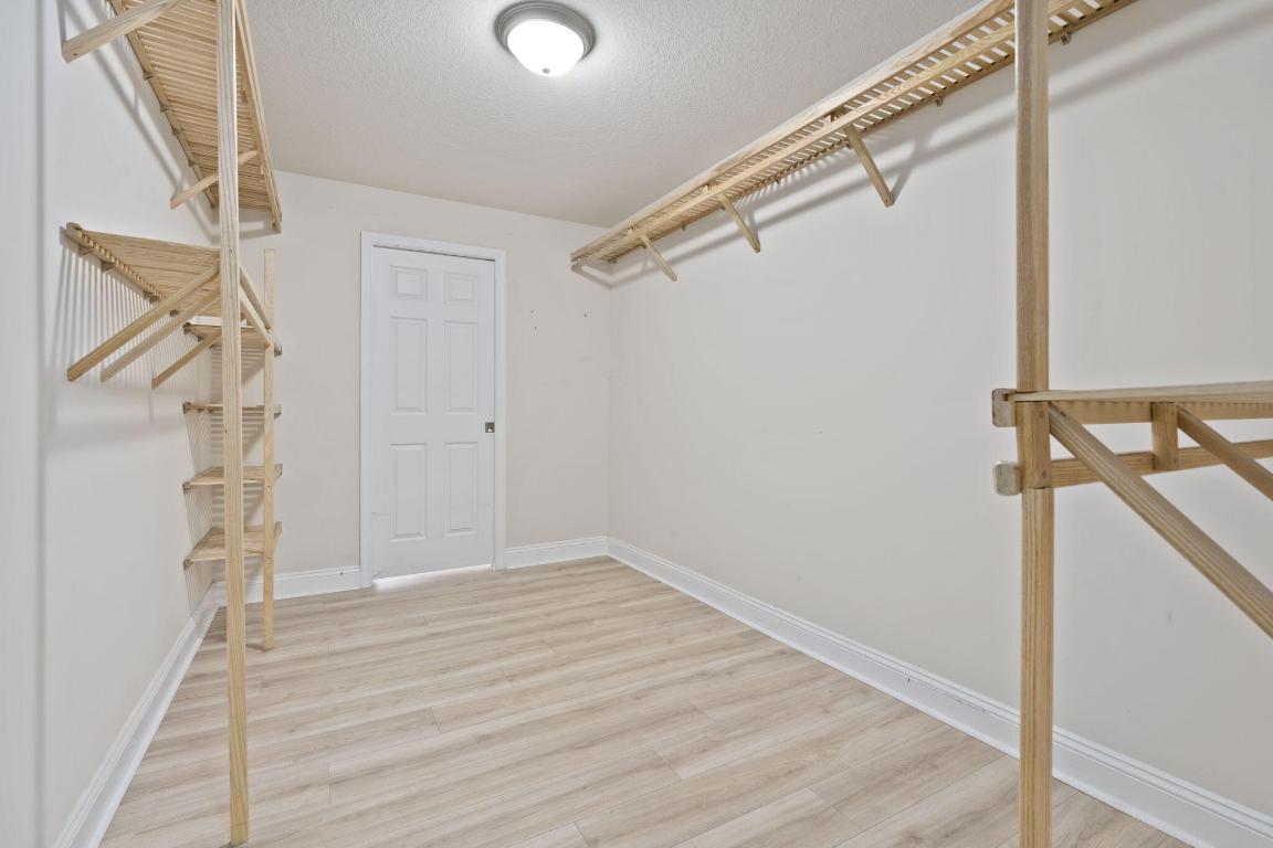 INDIAN GROVES - Residential