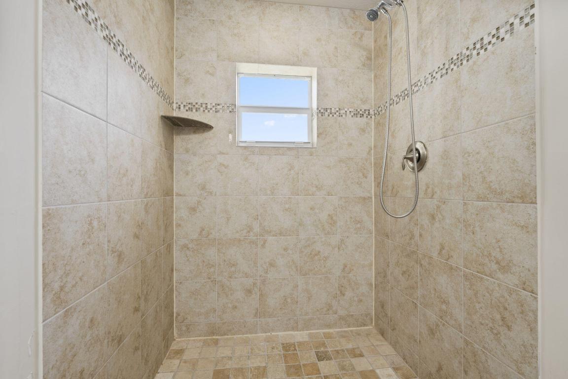 INDIAN GROVES - Residential