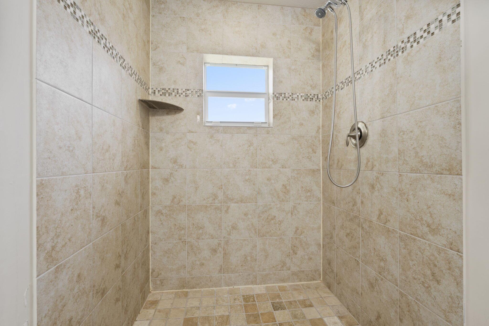 INDIAN GROVES - Residential