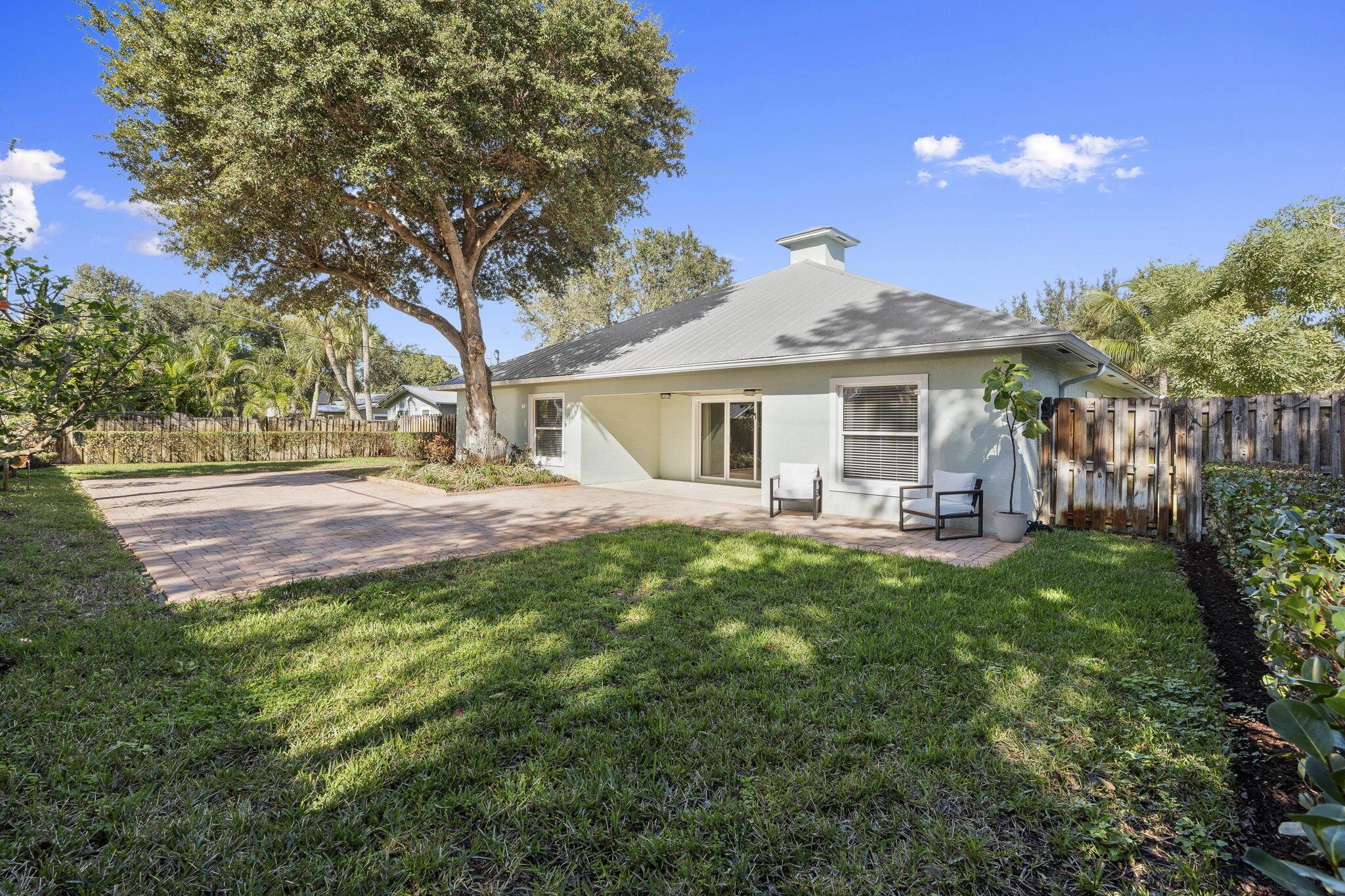 INDIAN GROVES - Residential