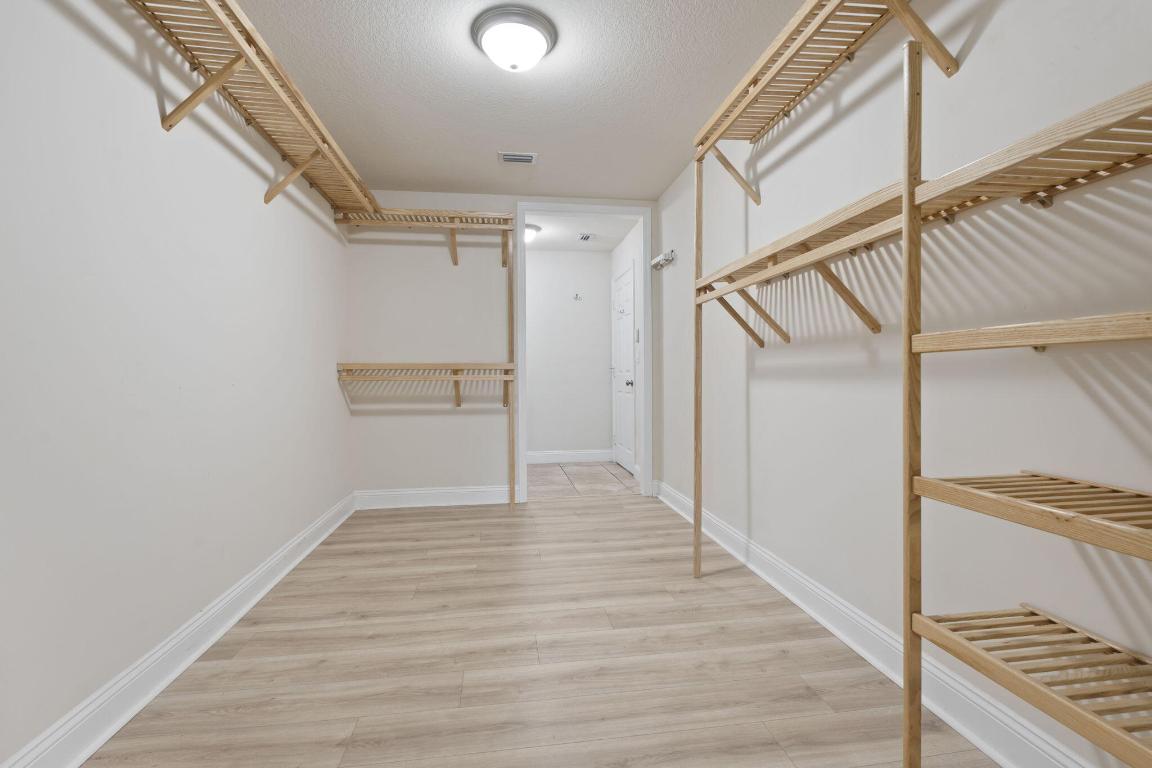 INDIAN GROVES - Residential