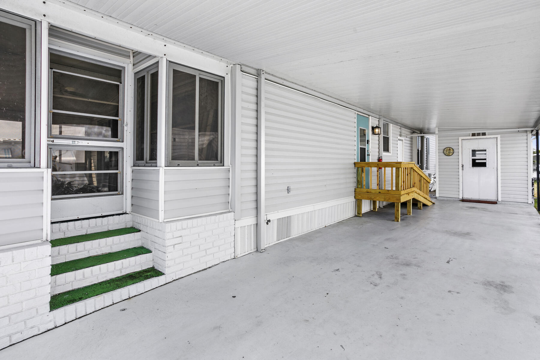 JAMAICA BAY MOBILE HOME CO OP - Residential
