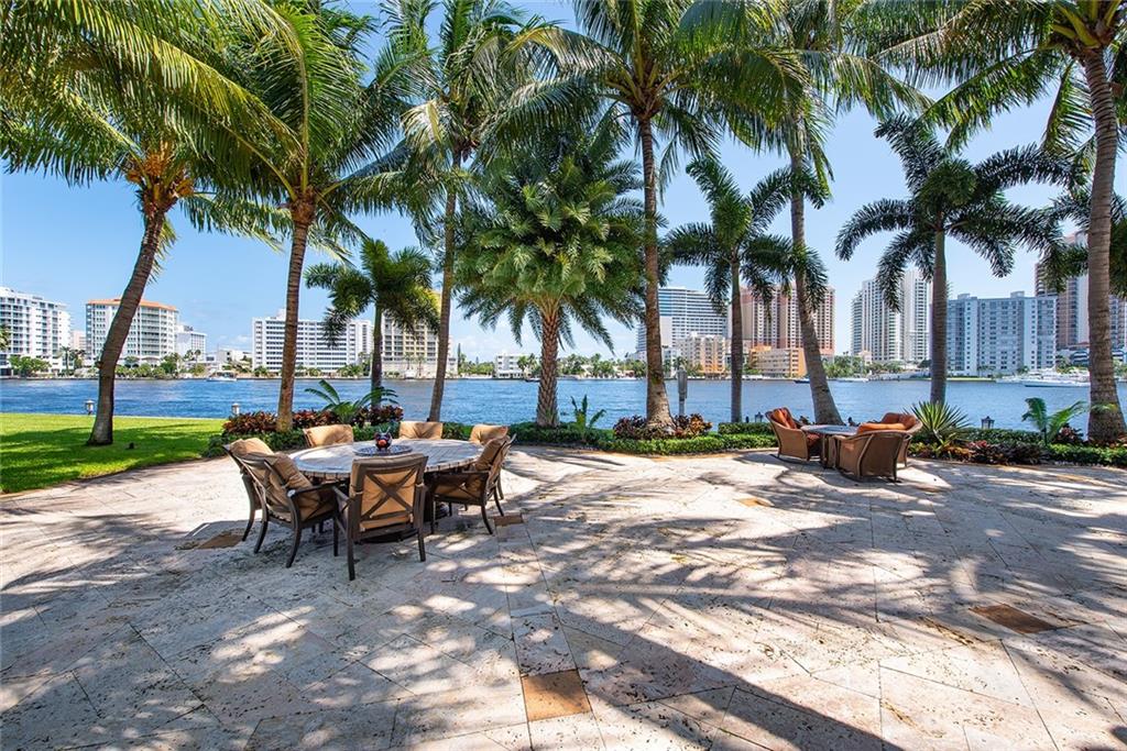 BARCELONA ISLES - Residential