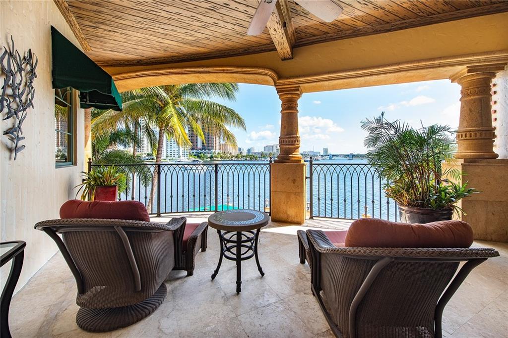 BARCELONA ISLES - Residential