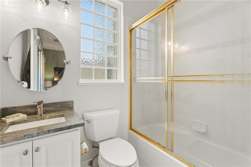 ''''''ISLAND CLUB RIVERSIDE, PHASES V & VI'''''' - Residential