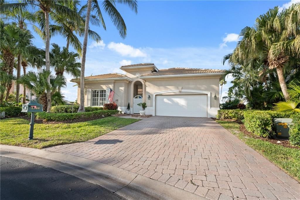 Photo of 1344 Riverside Lane, Vero Beach, FL 32963 (MLS # R11155660)