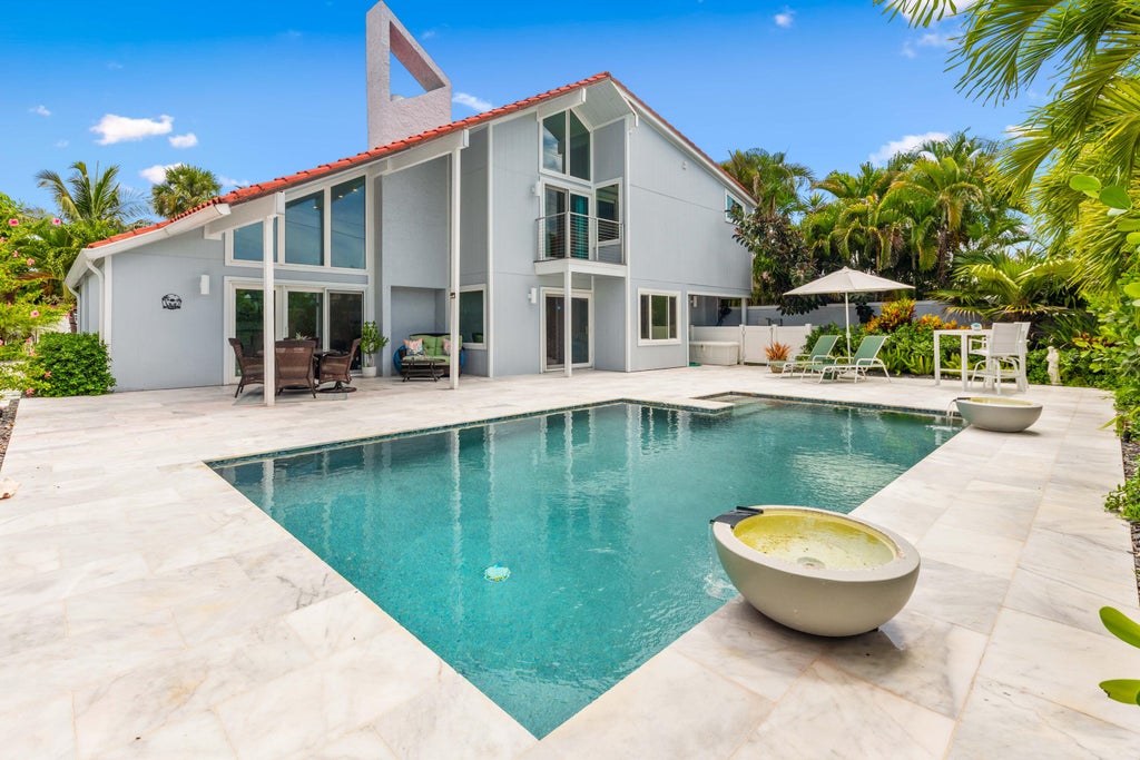 Photo of 104 Sunfish Lane, Jupiter, FL 33477 (MLS # R11054973)