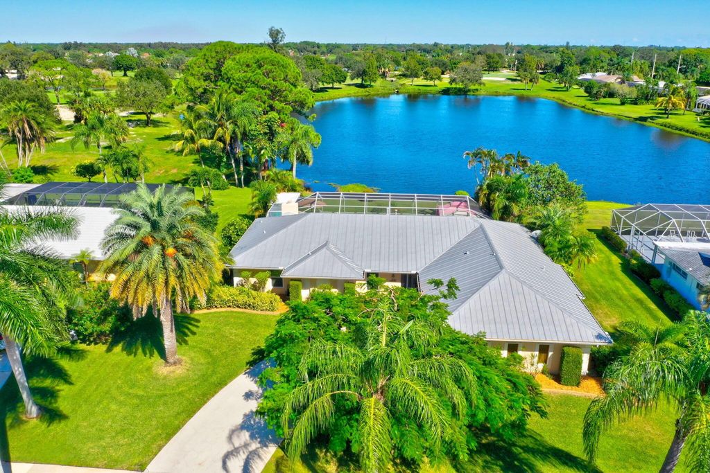 Photo of 1561 SE Sunshine Avenue, Port St Lucie, FL 34952 (MLS # R10929160)