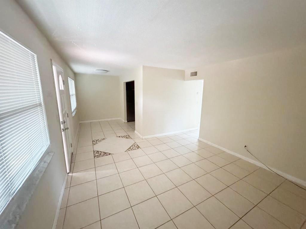 PALMS AT DANIA BEACH COND - Residential Lease