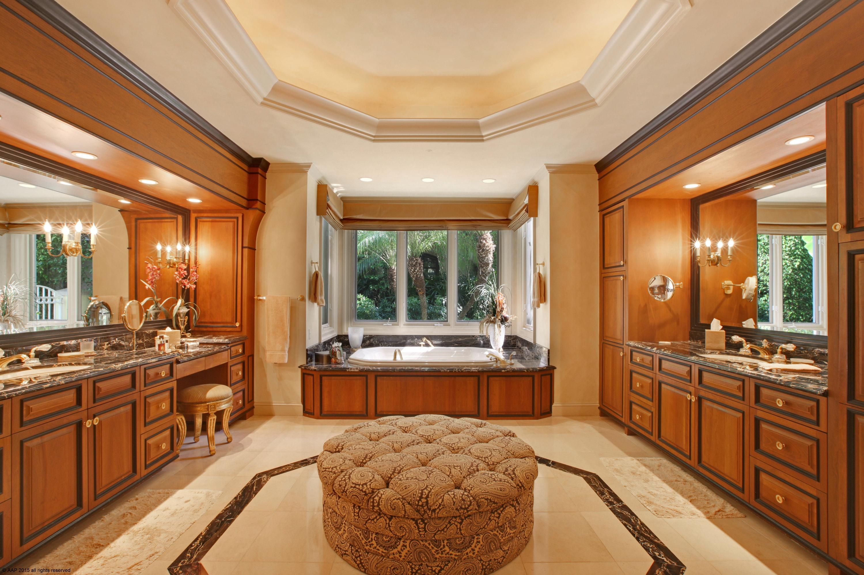 BRIDLE PATH - Residential