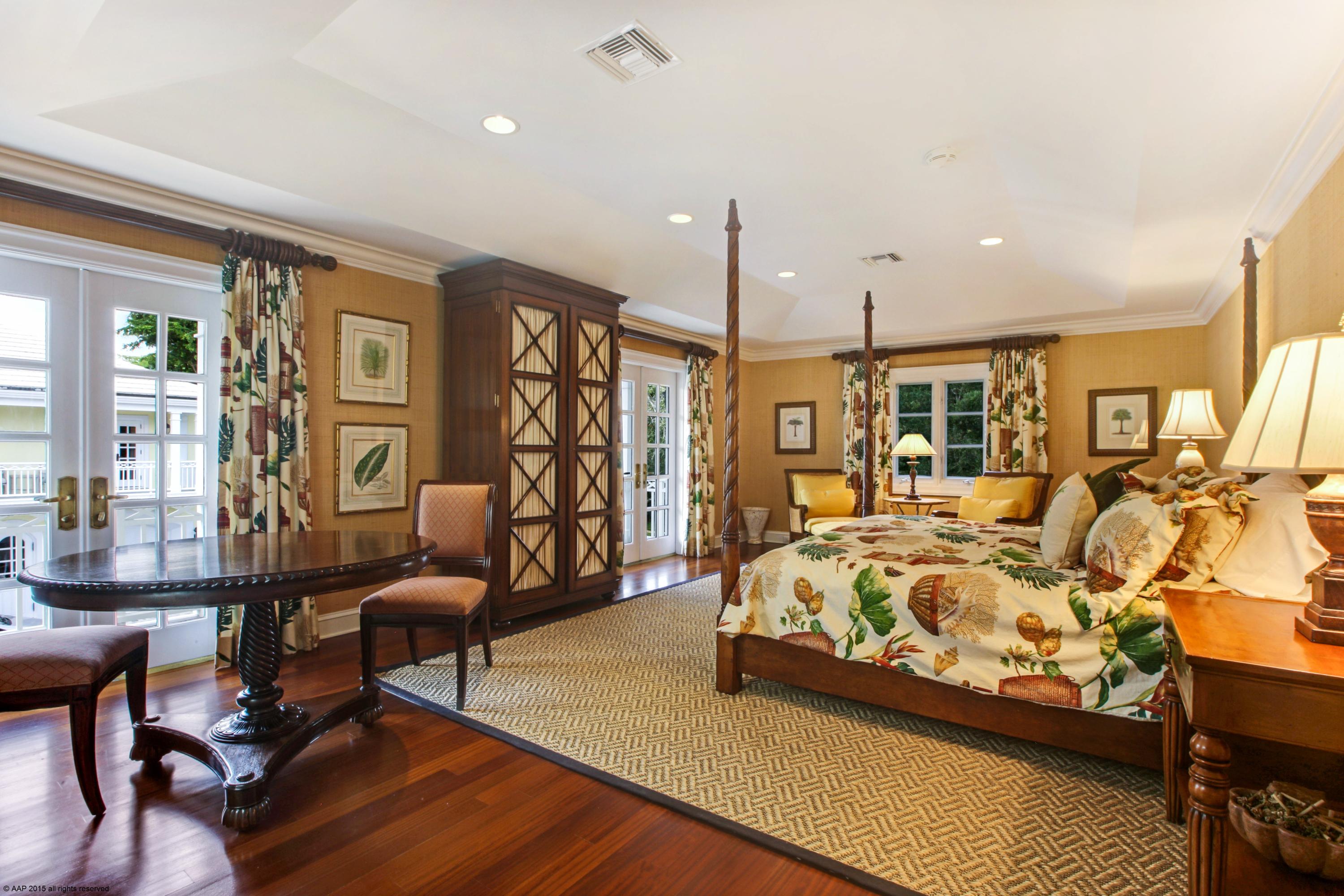 BRIDLE PATH - Residential