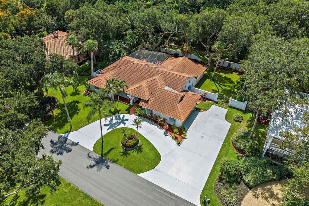 Photo of 11 Heritage Way, Sewalls Point, FL 34996 (MLS # R11019439)