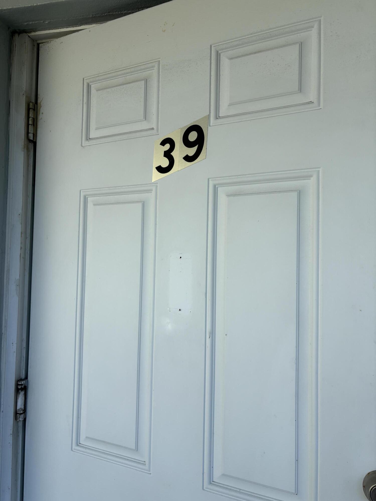 CENTURY VILLAGE / WALTHAM CONDO - Residential Lease