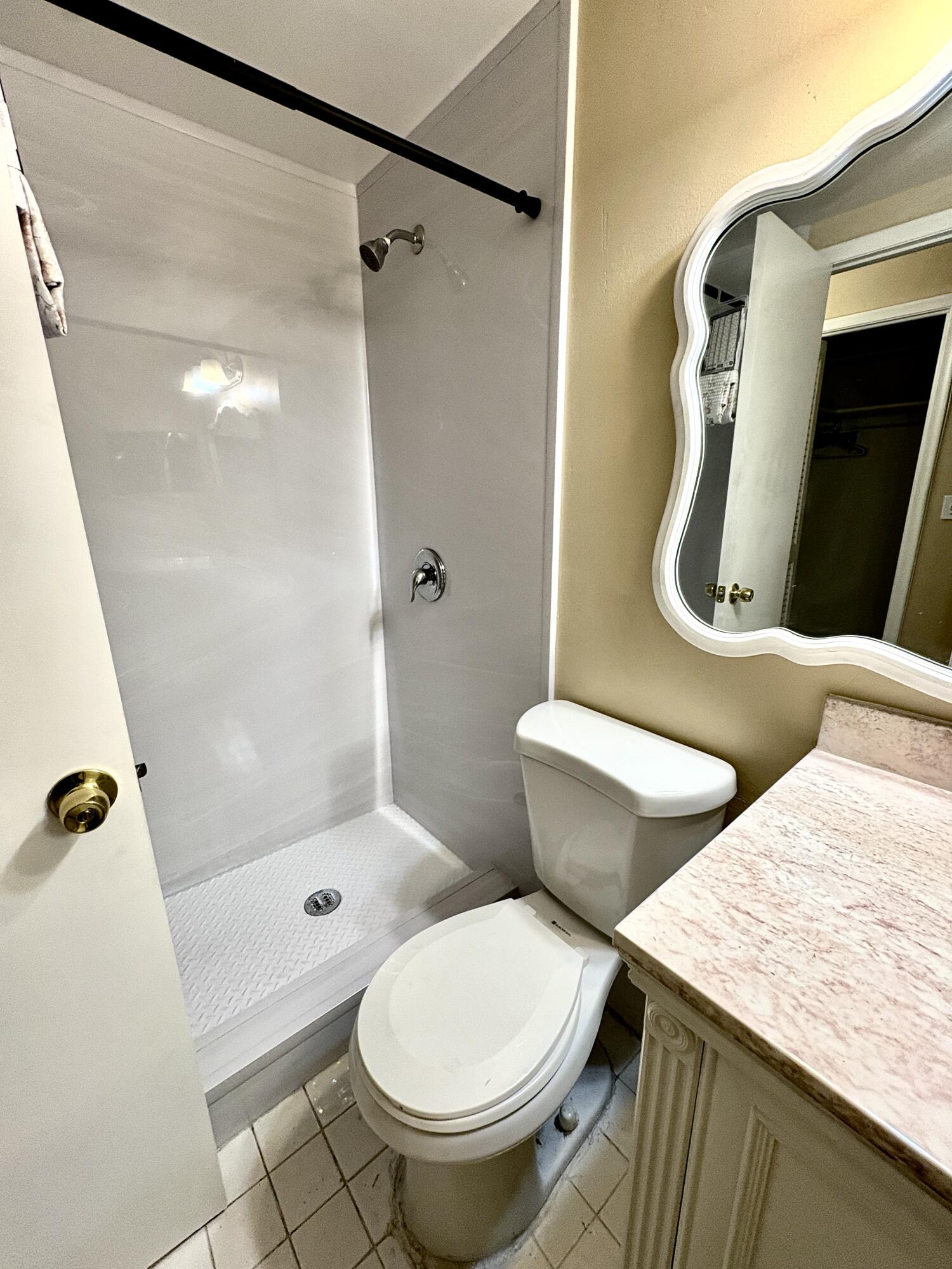 CENTURY VILLAGE / WALTHAM CONDO - Residential Lease