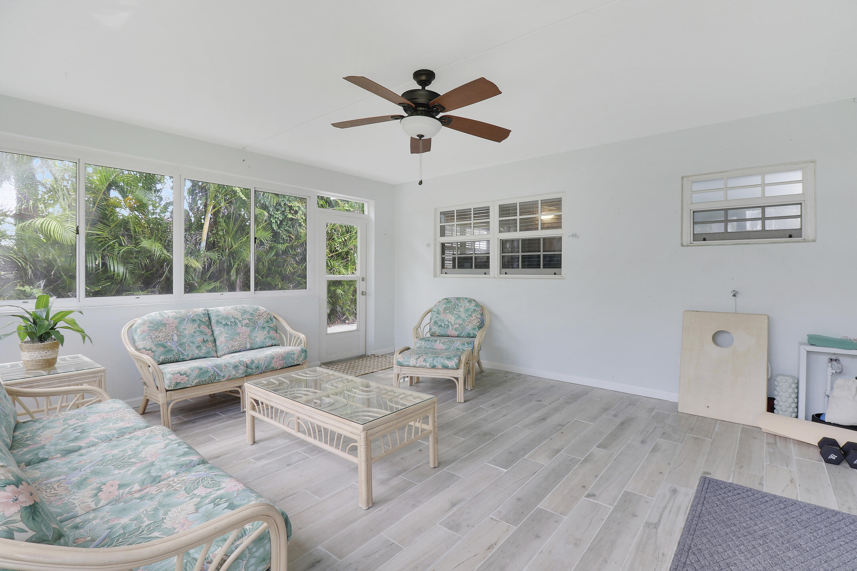 COUNTRY CLUB ADD TO VILLAGE OF NORTH PALM BEACH - Residential