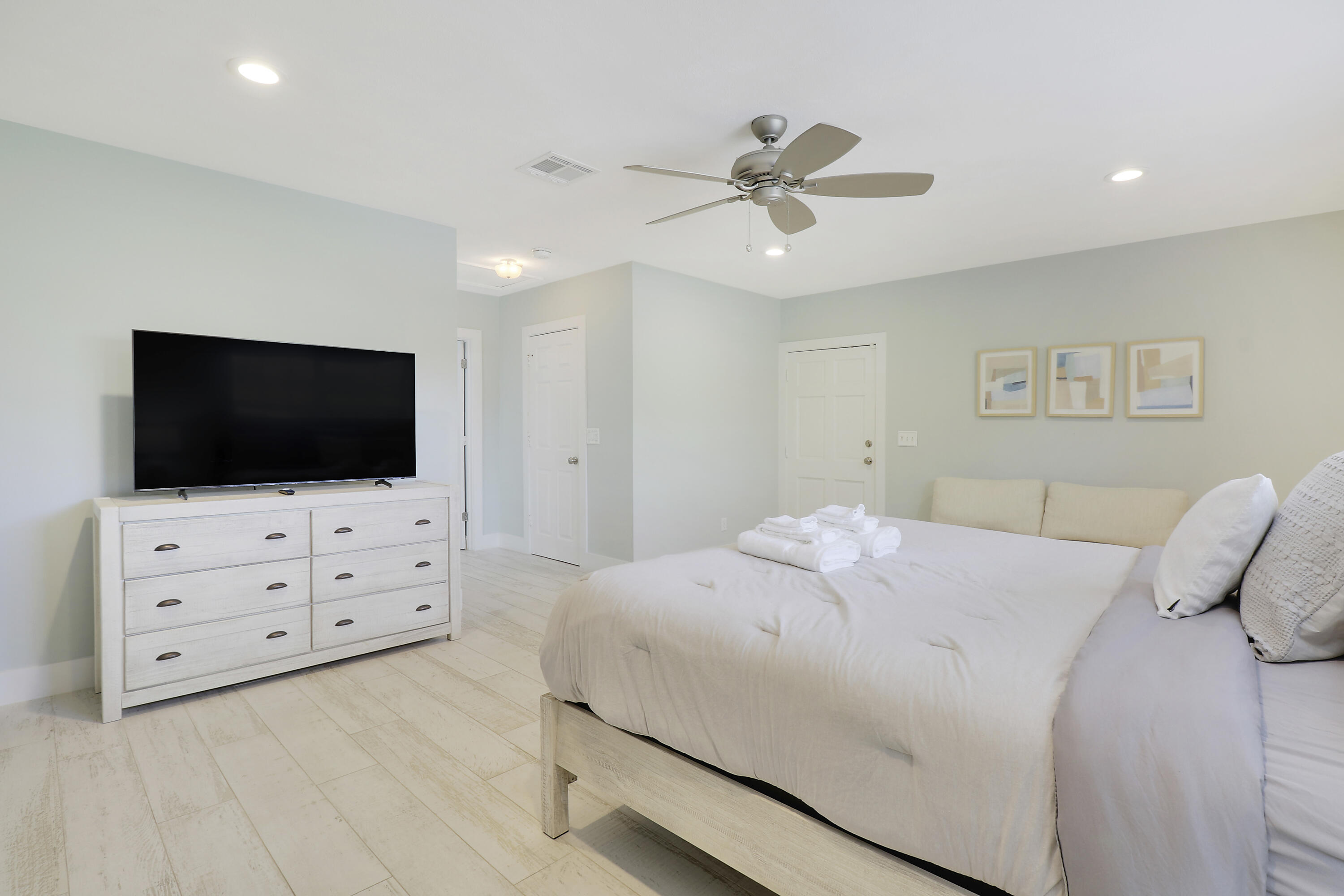 COUNTRY CLUB ADD TO VILLAGE OF NORTH PALM BEACH - Residential