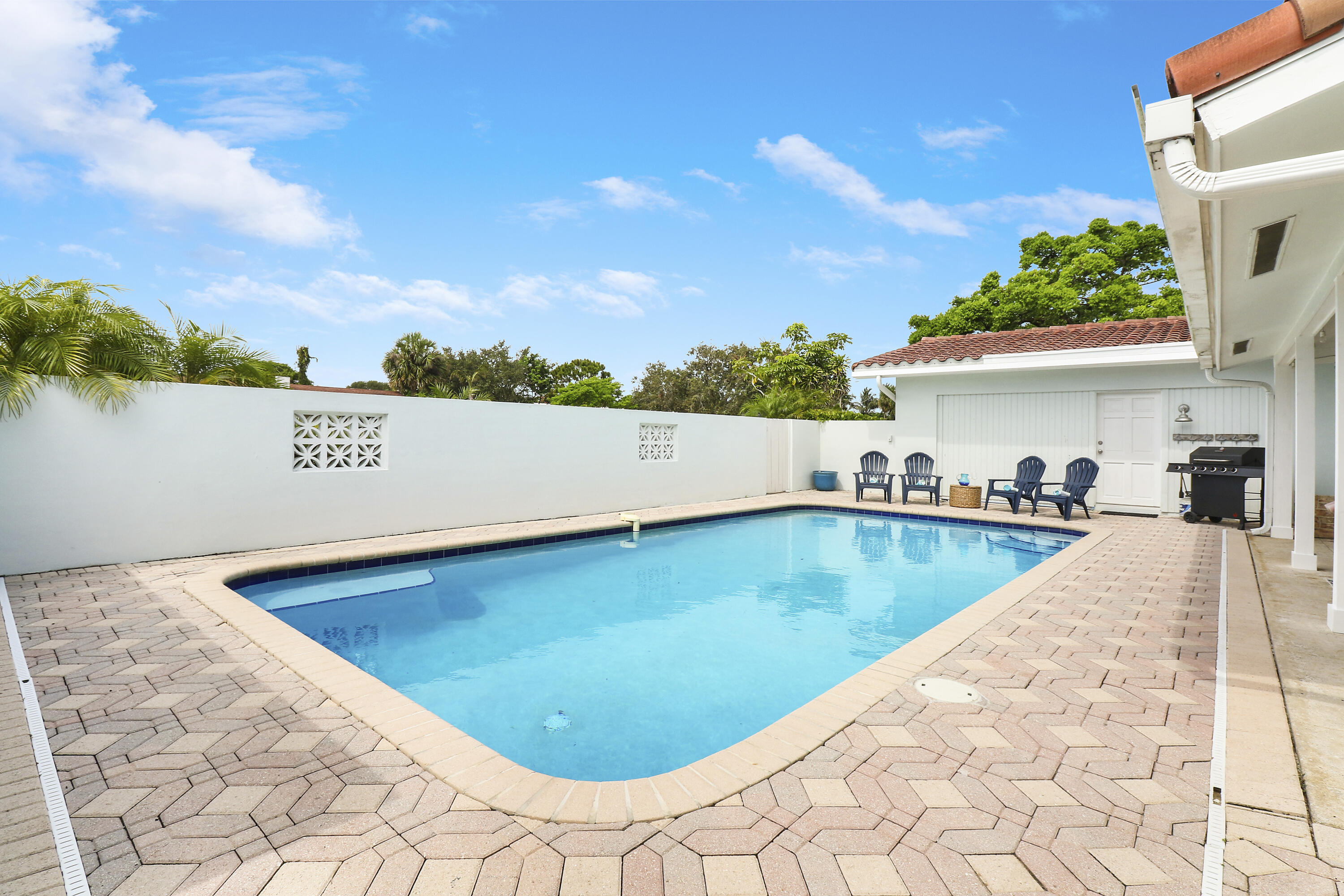 COUNTRY CLUB ADD TO VILLAGE OF NORTH PALM BEACH - Residential