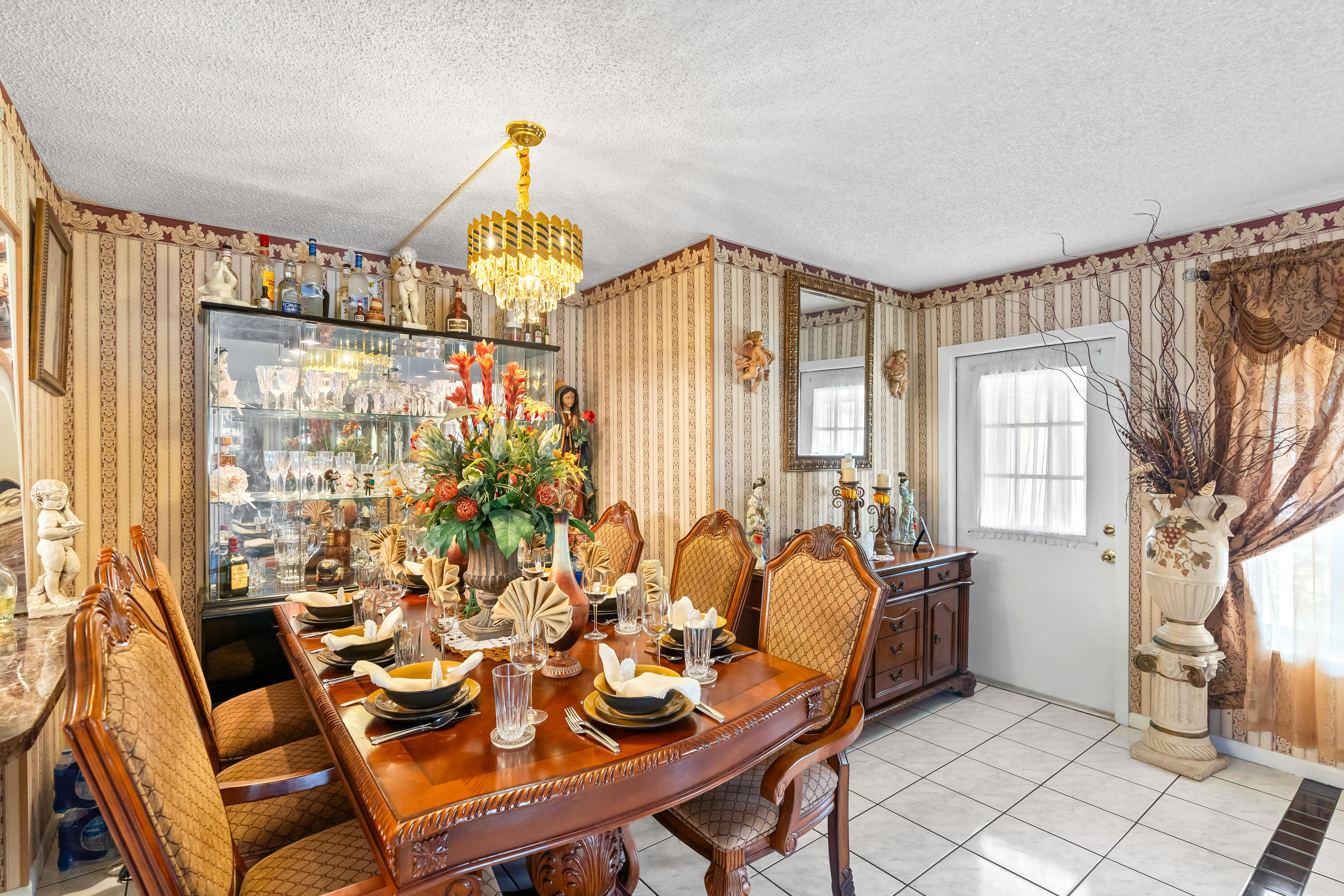 PINE RIDGE AT HAVERHILL CONDO - Residential