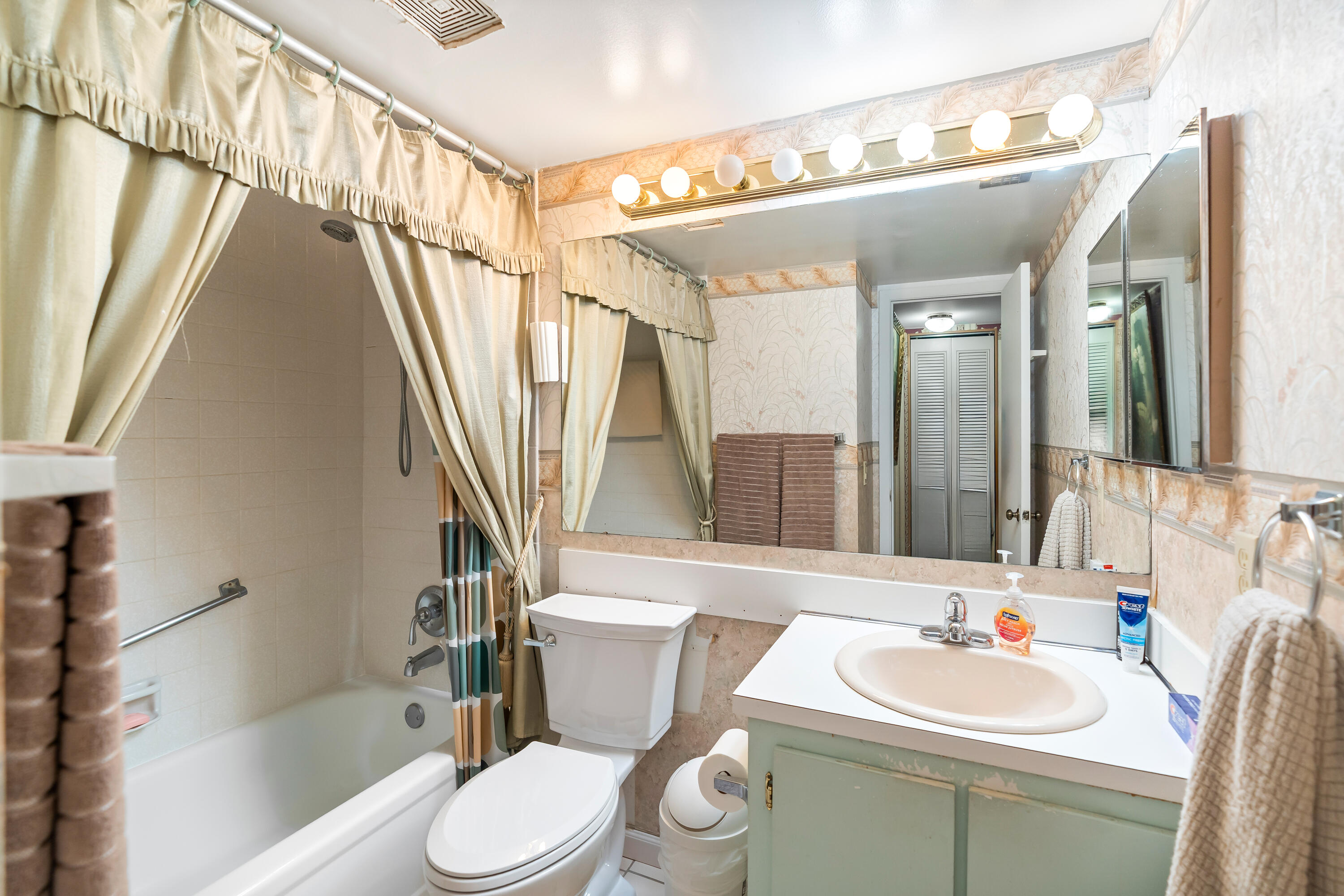 PINE RIDGE AT HAVERHILL CONDO - Residential