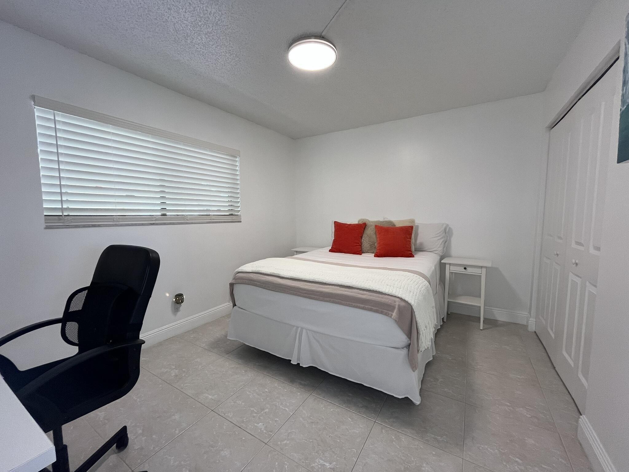 SEAGRAPE CONDO - Residential