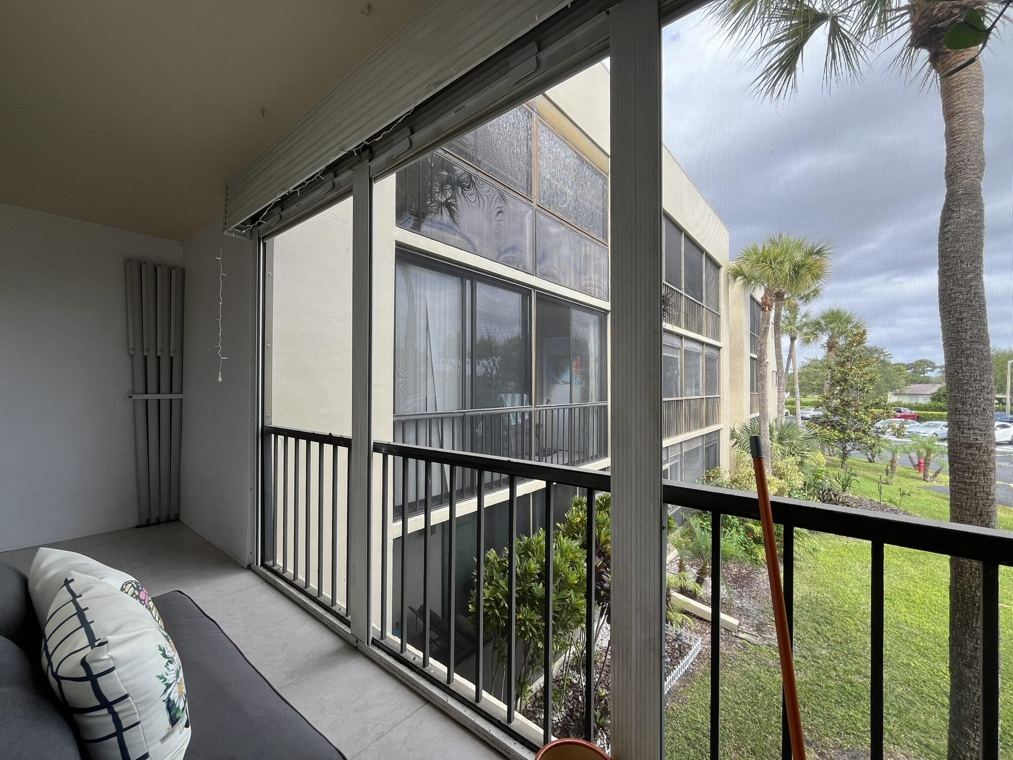 SEAGRAPE CONDO - Residential