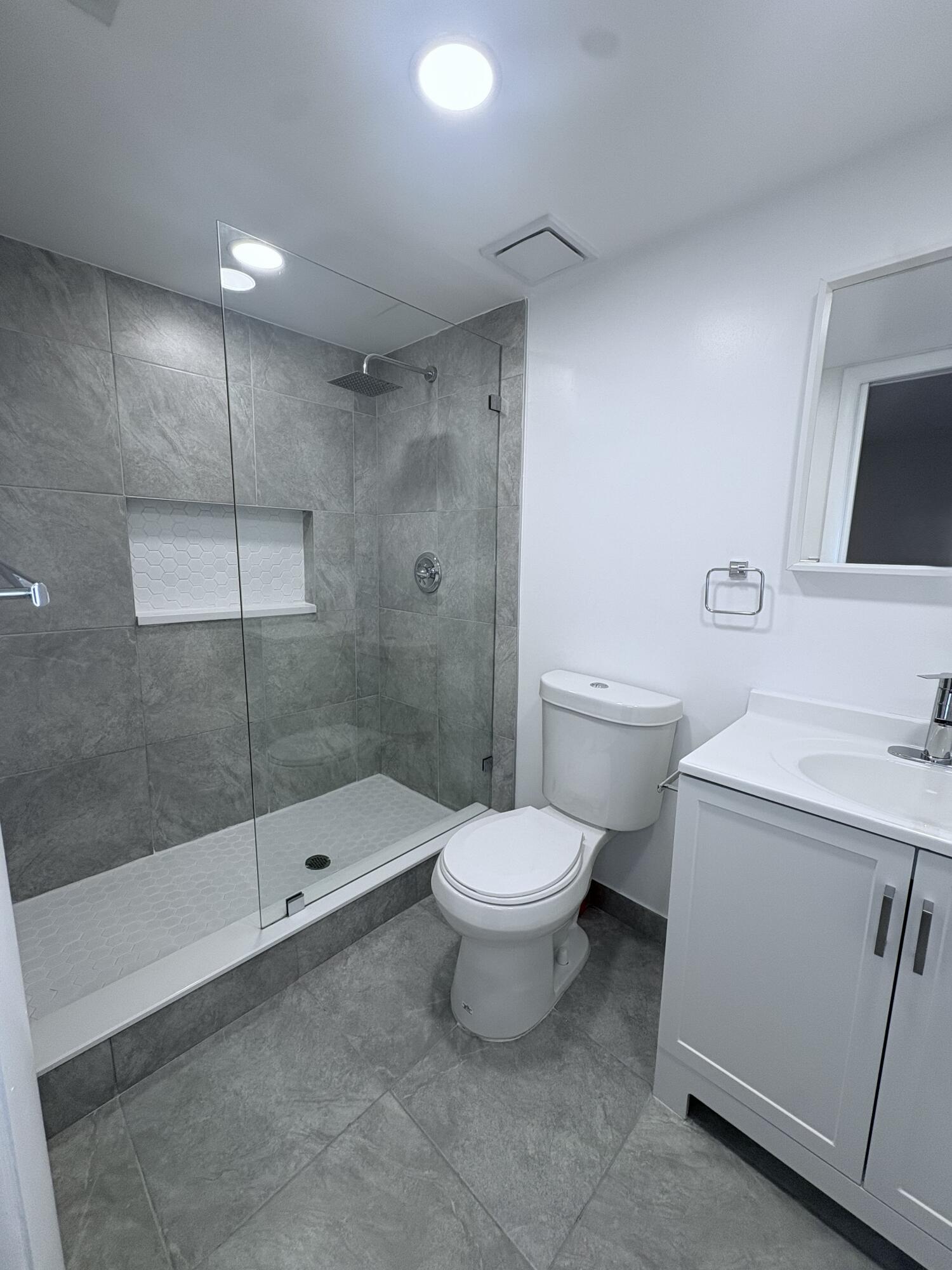 SEAGRAPE CONDO - Residential