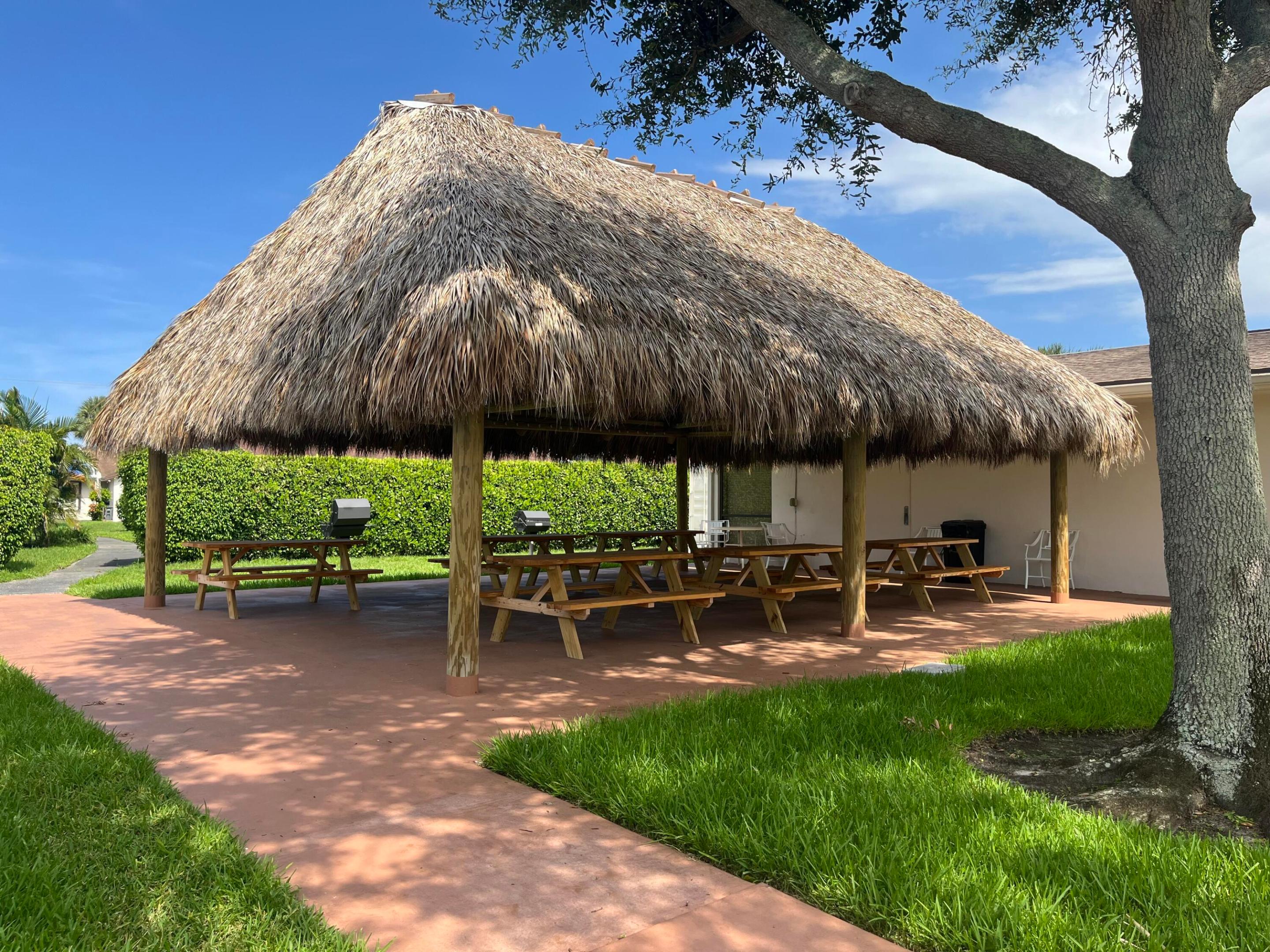 SEAGRAPE CONDO - Residential