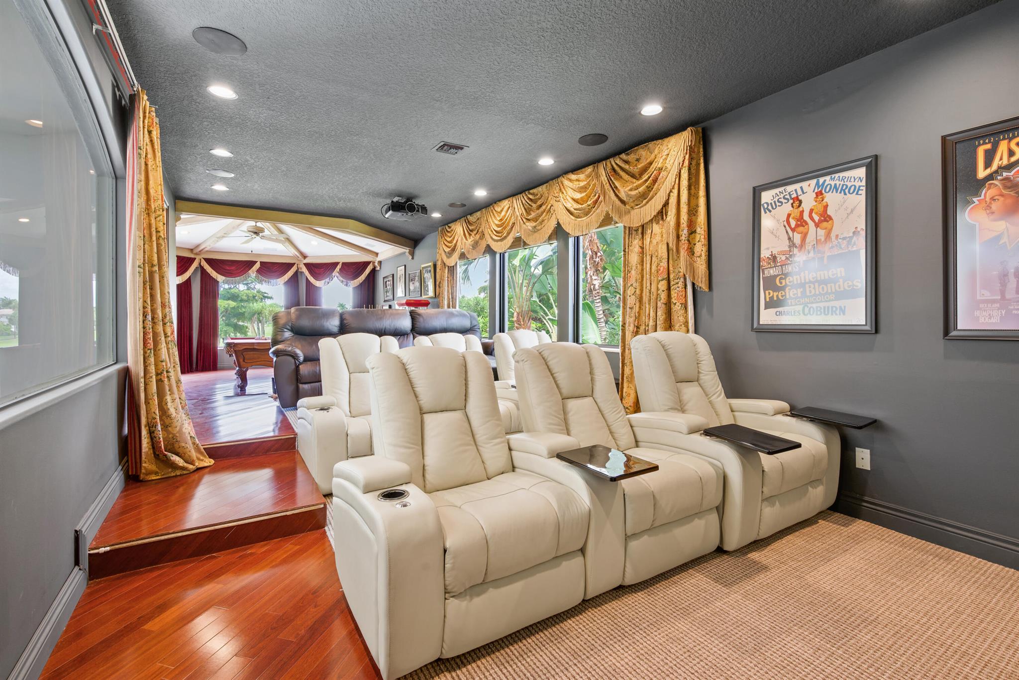 ST ANDREWS COUNTRY CLUB - Residential