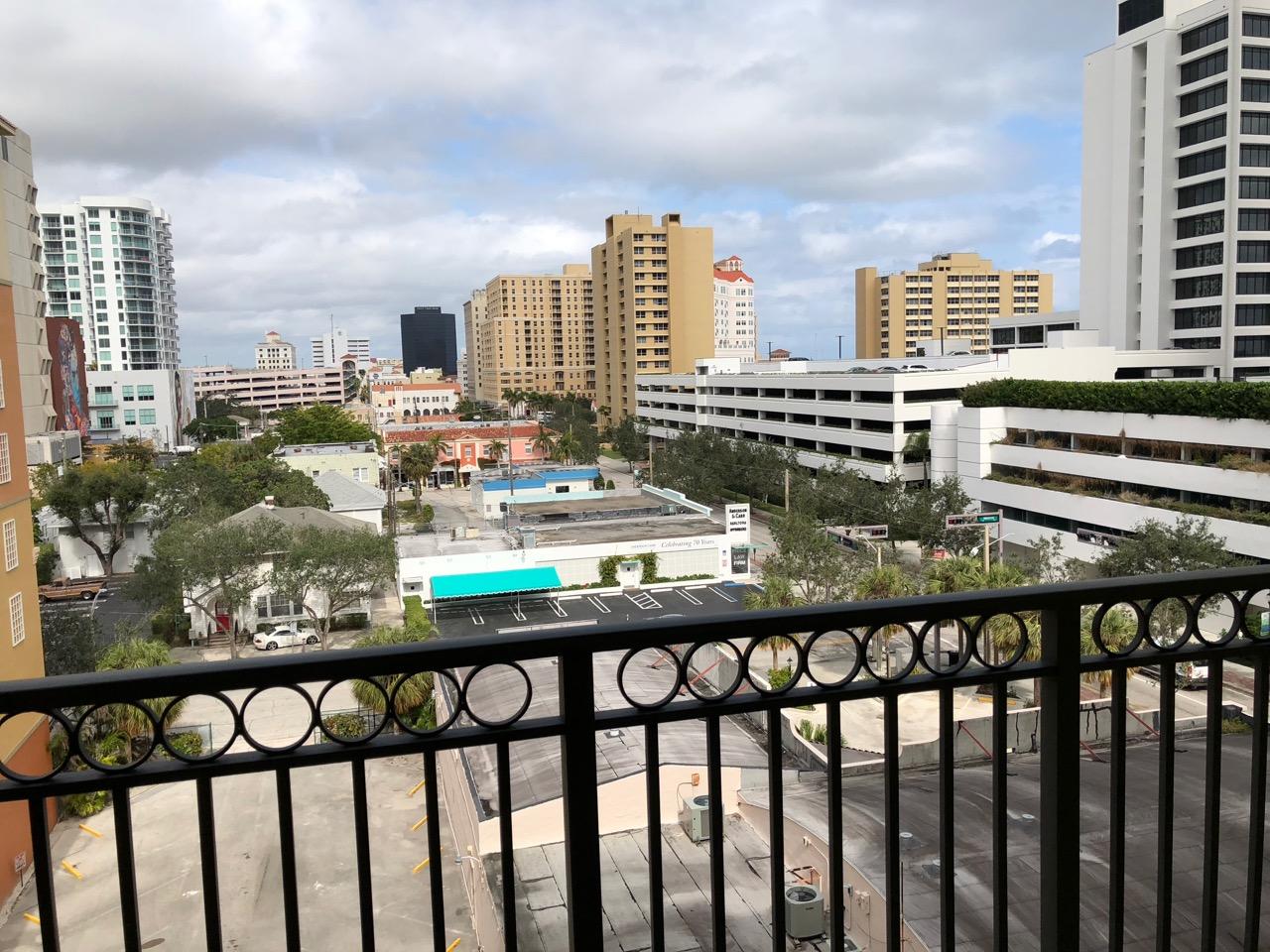 PRADO CONDO - Residential