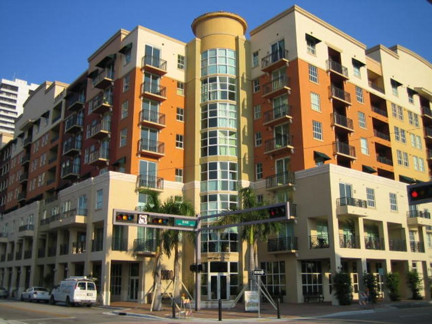 Prado condo, 1BR/1BA, 781sf, Open North View, Dining area, separate shower & tub, New A/C 2015, New paint & Carpet Jan. 2018. Large storage unit available for +$15K. Great building in the heart of downtown WPB.  Featuring Resort Style Amenities, Garage parking.  Large beautiful Pool and Hot Spa, Steam room, Large well equipped Gym. Clubroom with big screen TV and kitchen area. Walk to CityPlace and the Downtown core. Great Restaurants, Shops, Nightlife, etc. & Waterfront