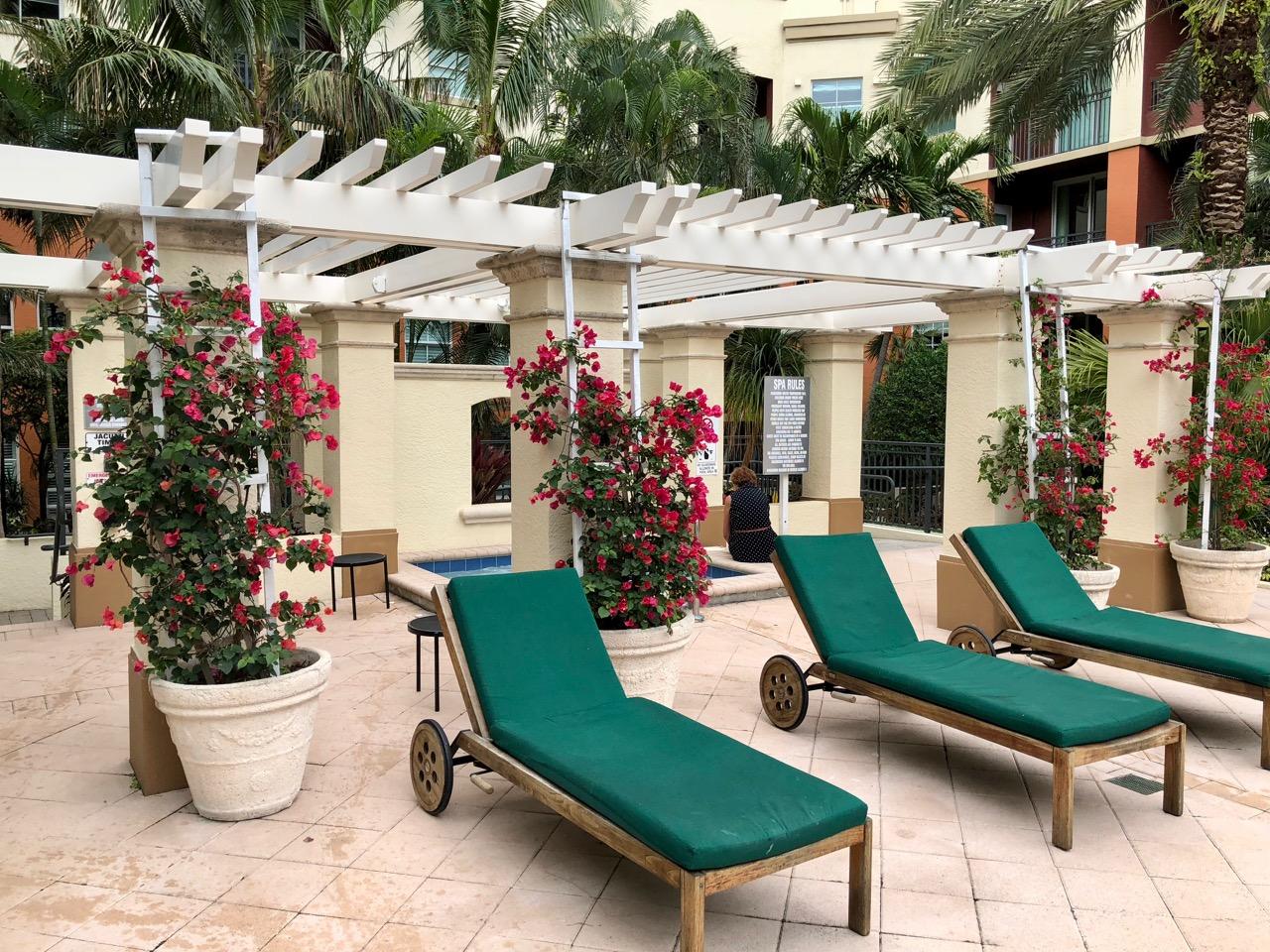 PRADO CONDO - Residential