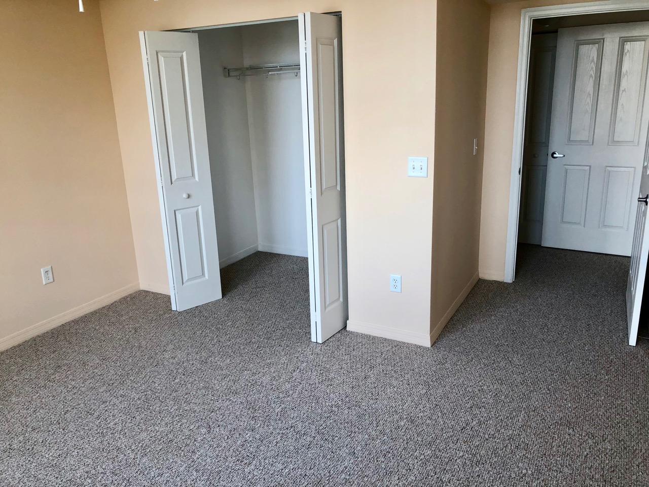 PRADO CONDO - Residential