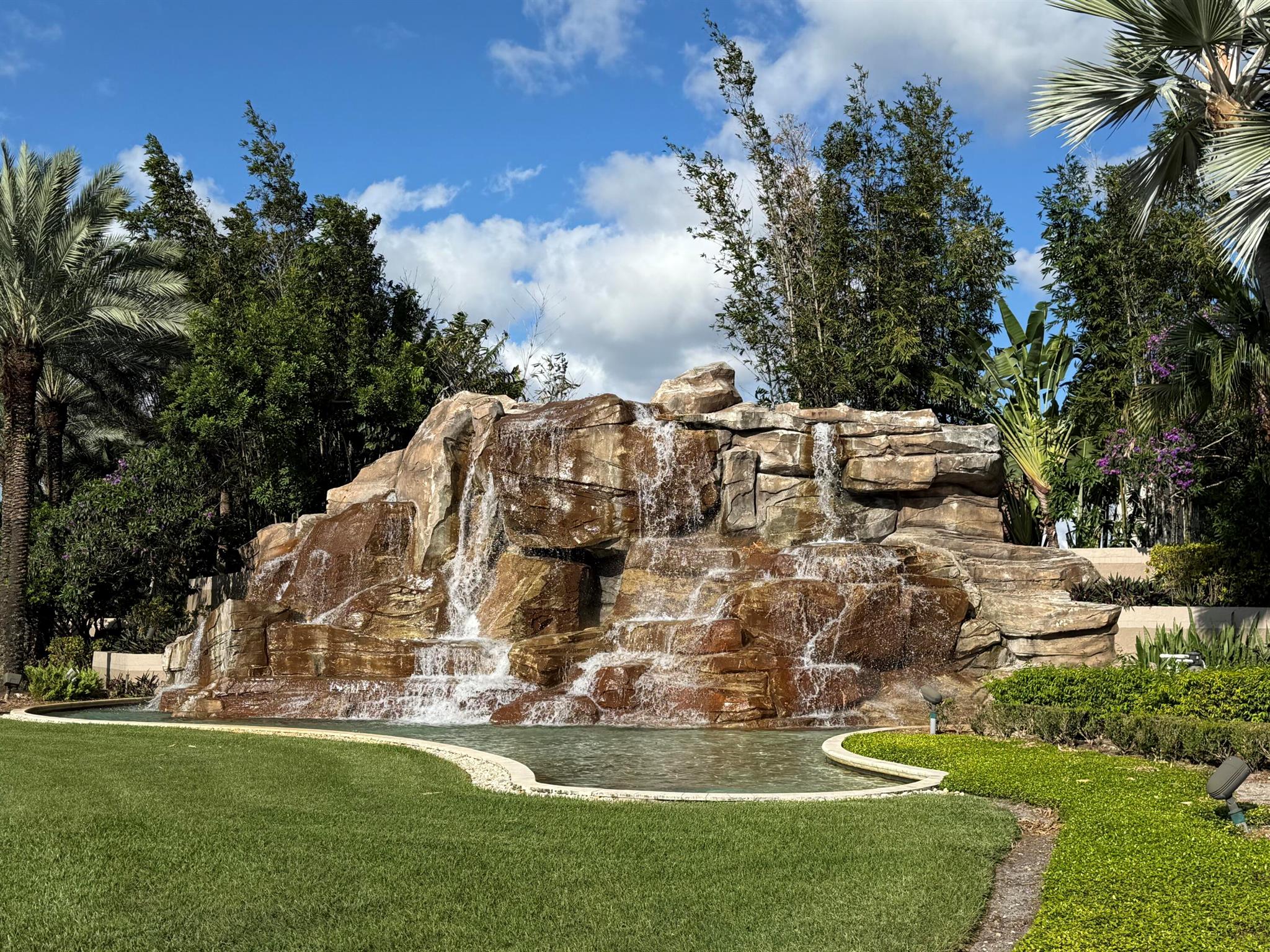 VILLA SONRISA CONDO - Residential Lease