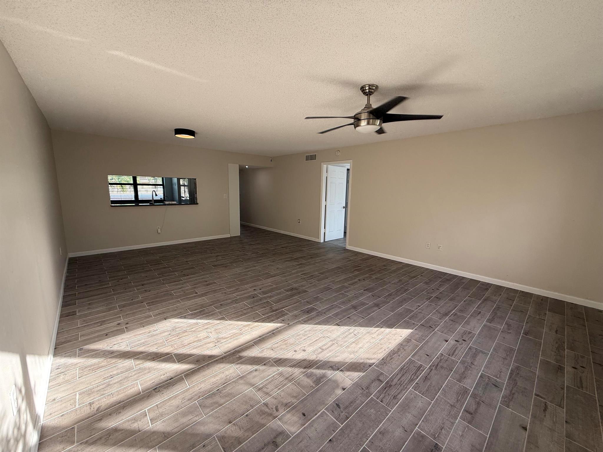 VILLA SONRISA CONDO - Residential Lease