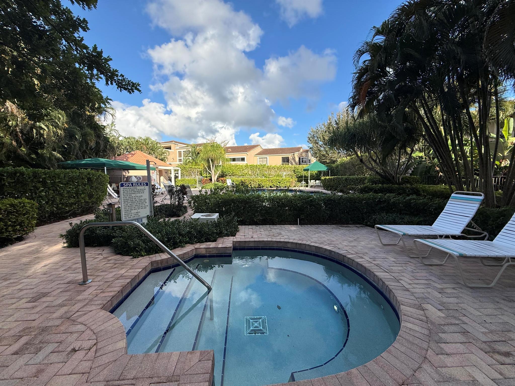 VILLA SONRISA CONDO - Residential Lease