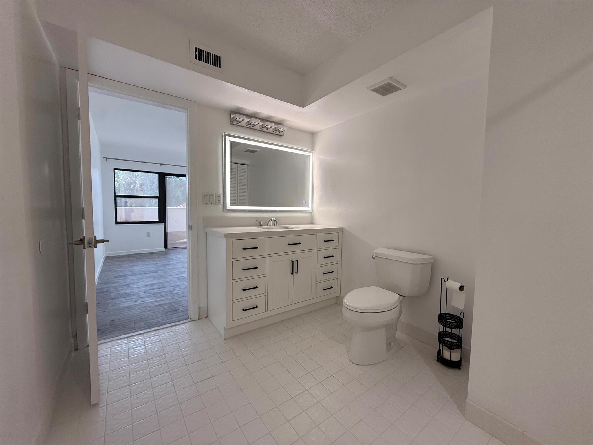 VILLA SONRISA CONDO - Residential Lease