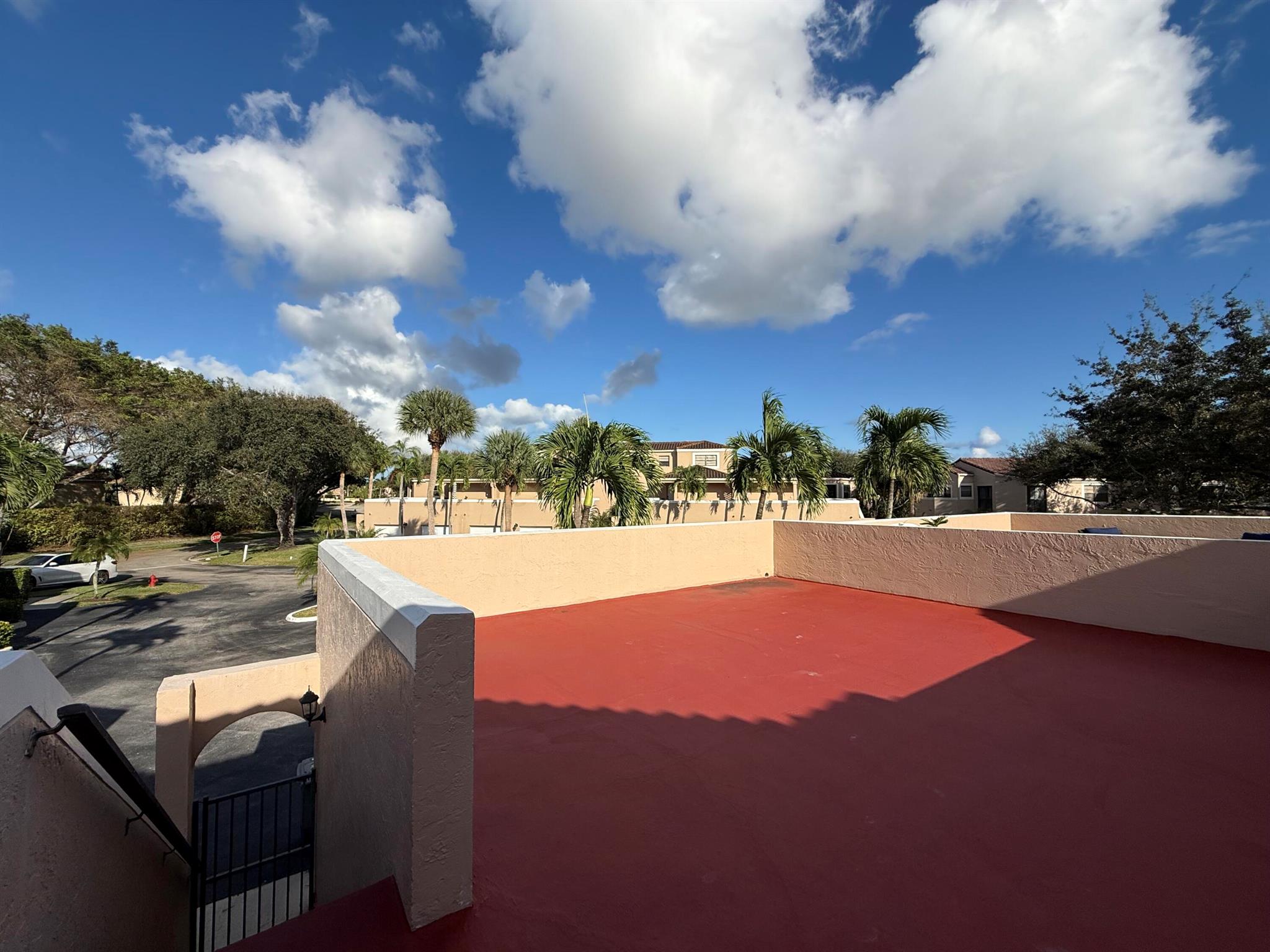 VILLA SONRISA CONDO - Residential Lease